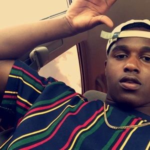 Meet your Posher, Elijah